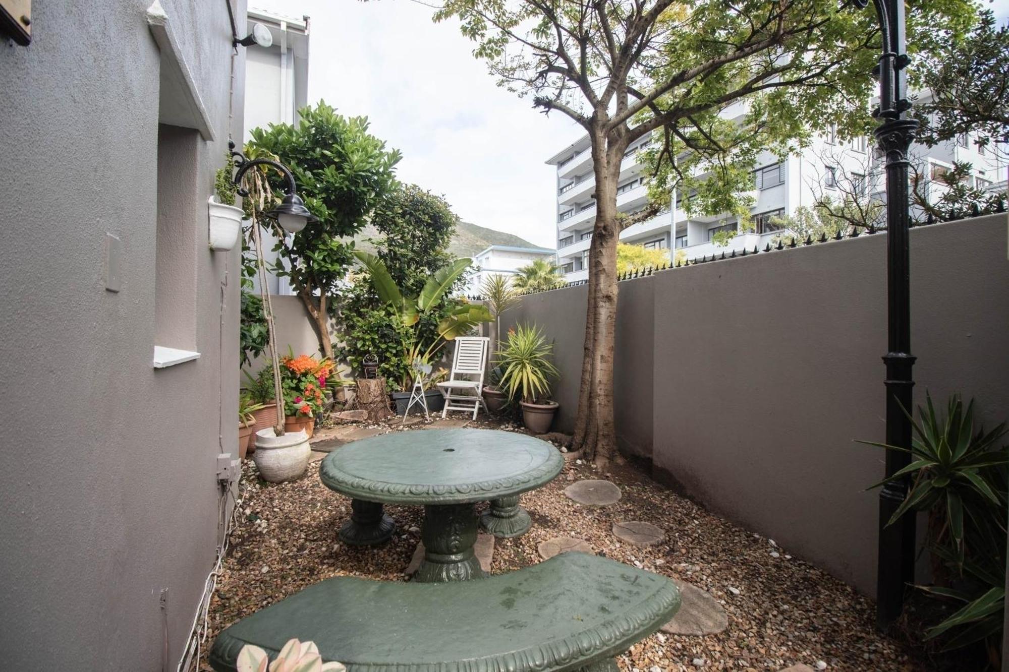Spring Tide By Ctha Guest house Cape Town