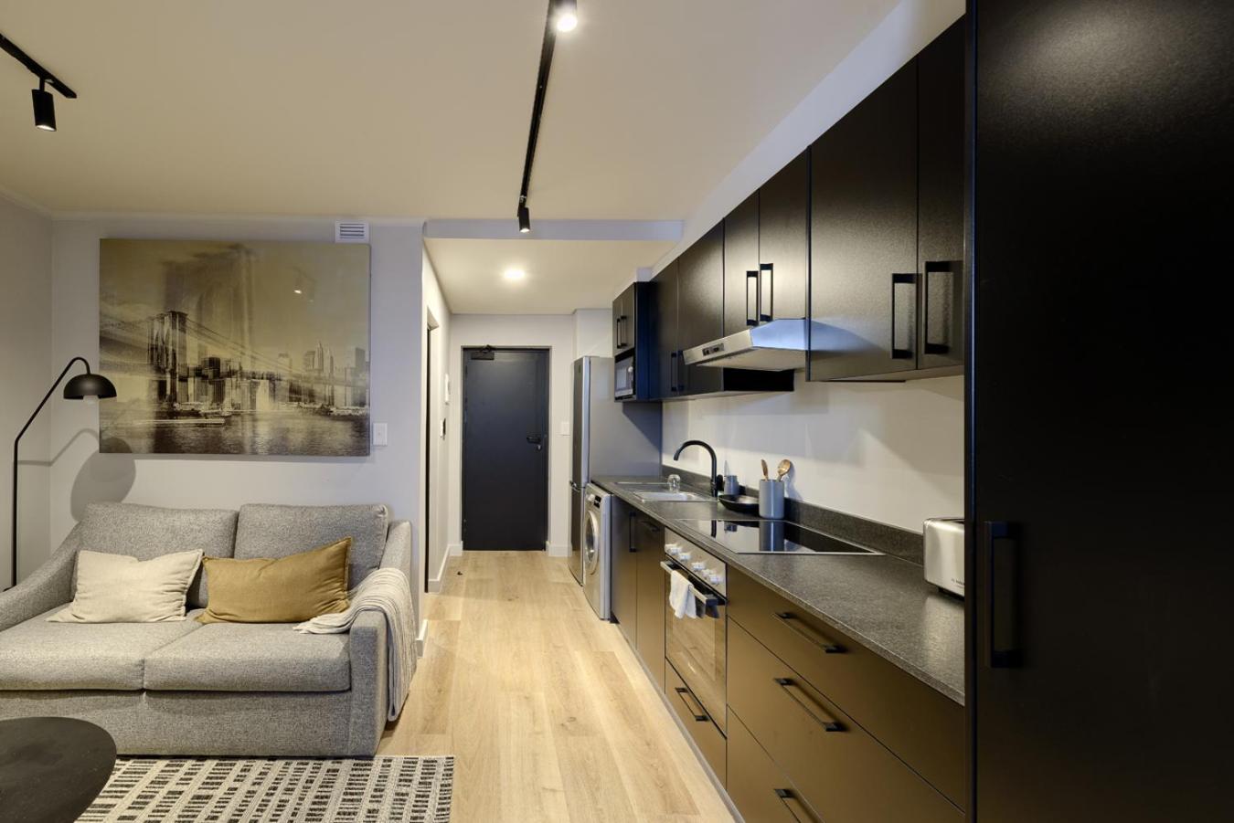 Apartment In The Heart Of Action - Discover, Explore, Relax