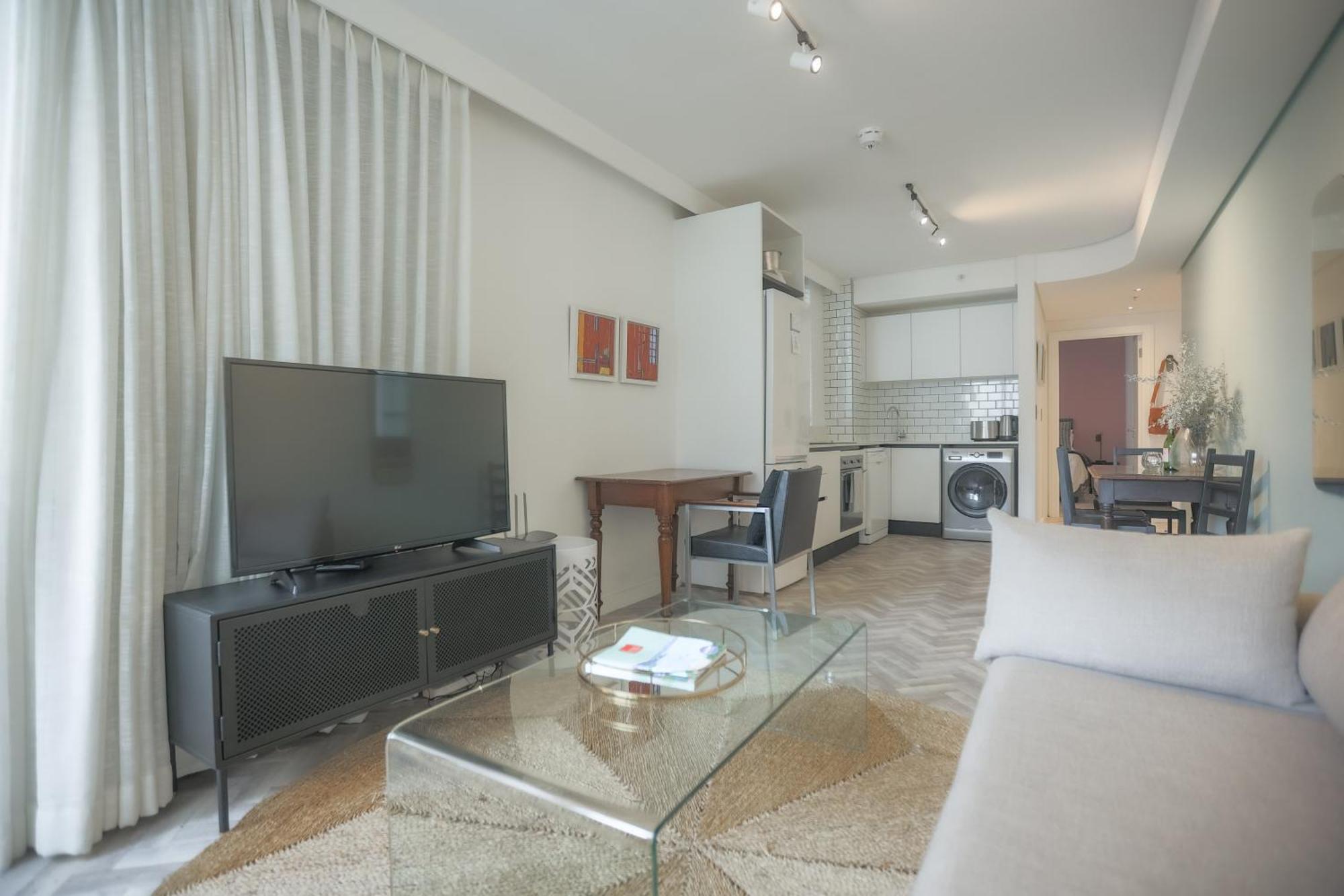 Table Mountain View In Quiet Centre Apartment Cape Town
