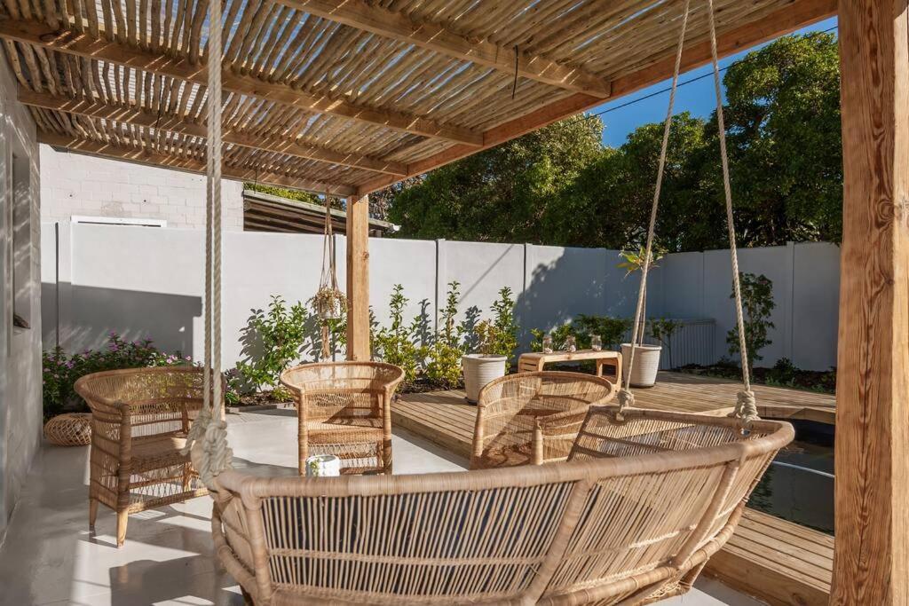 Kom4Nest 2Br Pool, Solar Apartment *