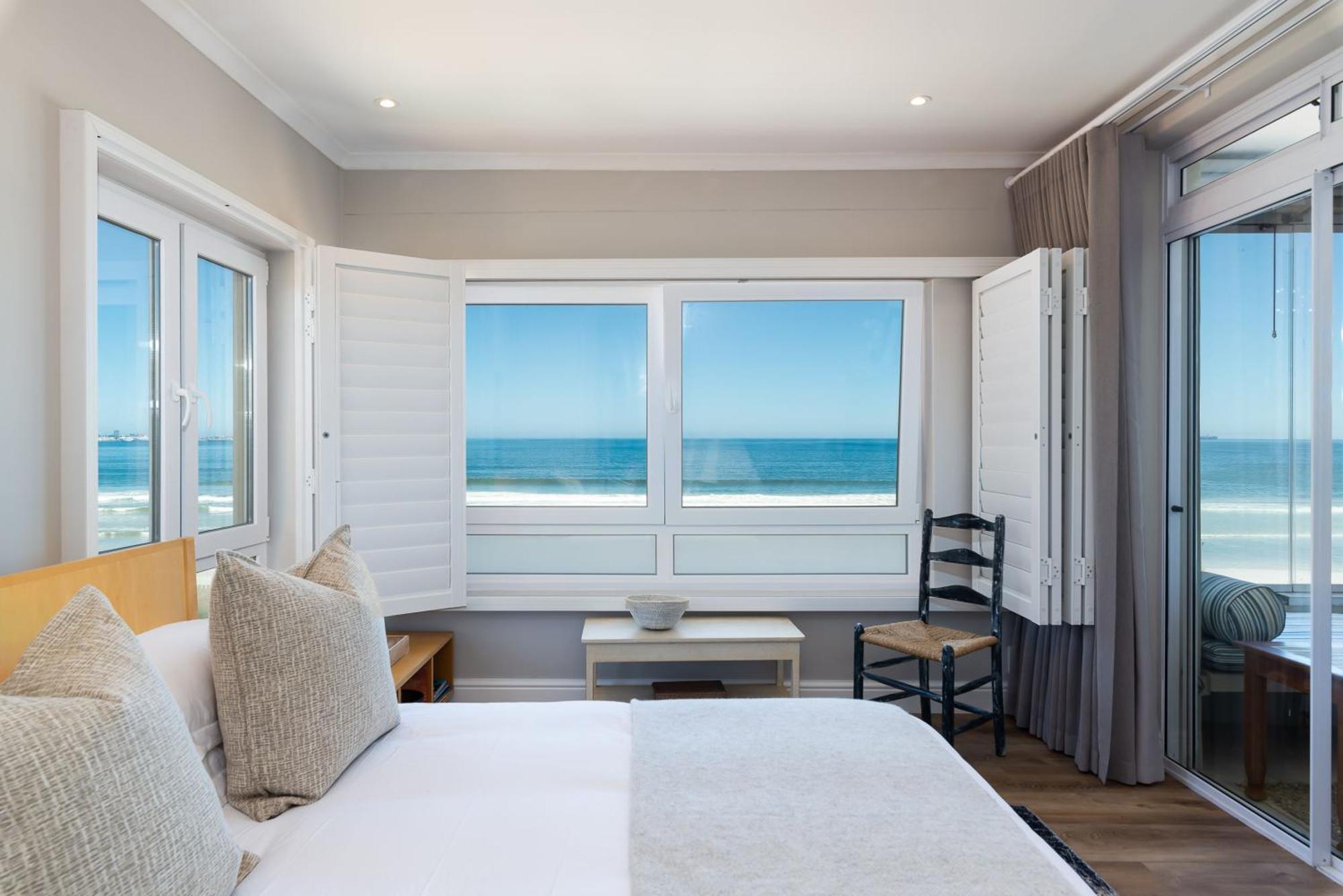 Lagoon Penthouse By Host Agents Cape Town