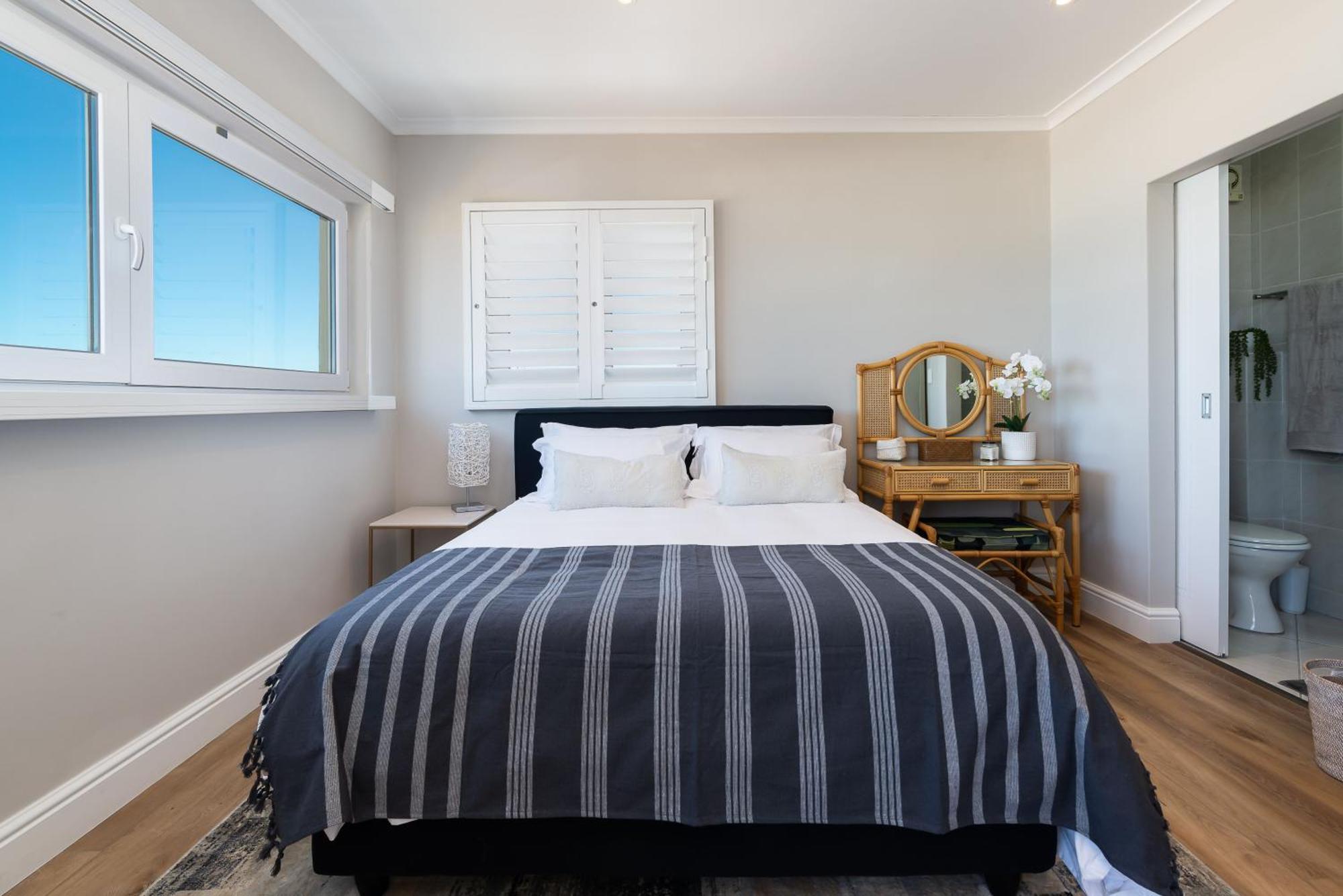 Lagoon Penthouse By Host Agents Apartment Cape Town
