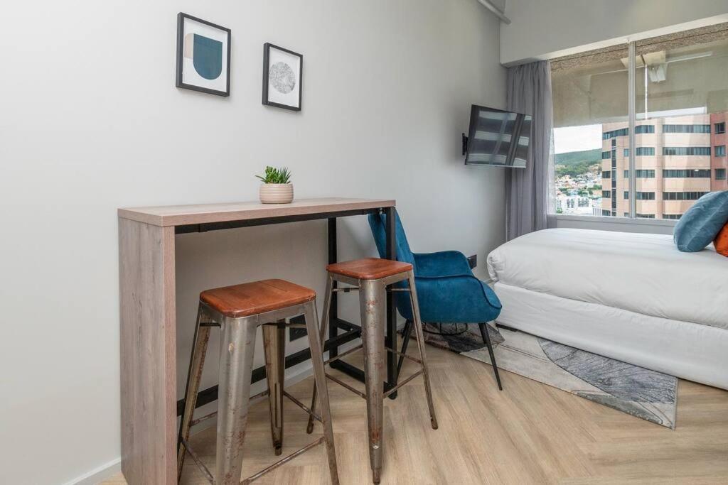 Apartment With Great Views Cape Town