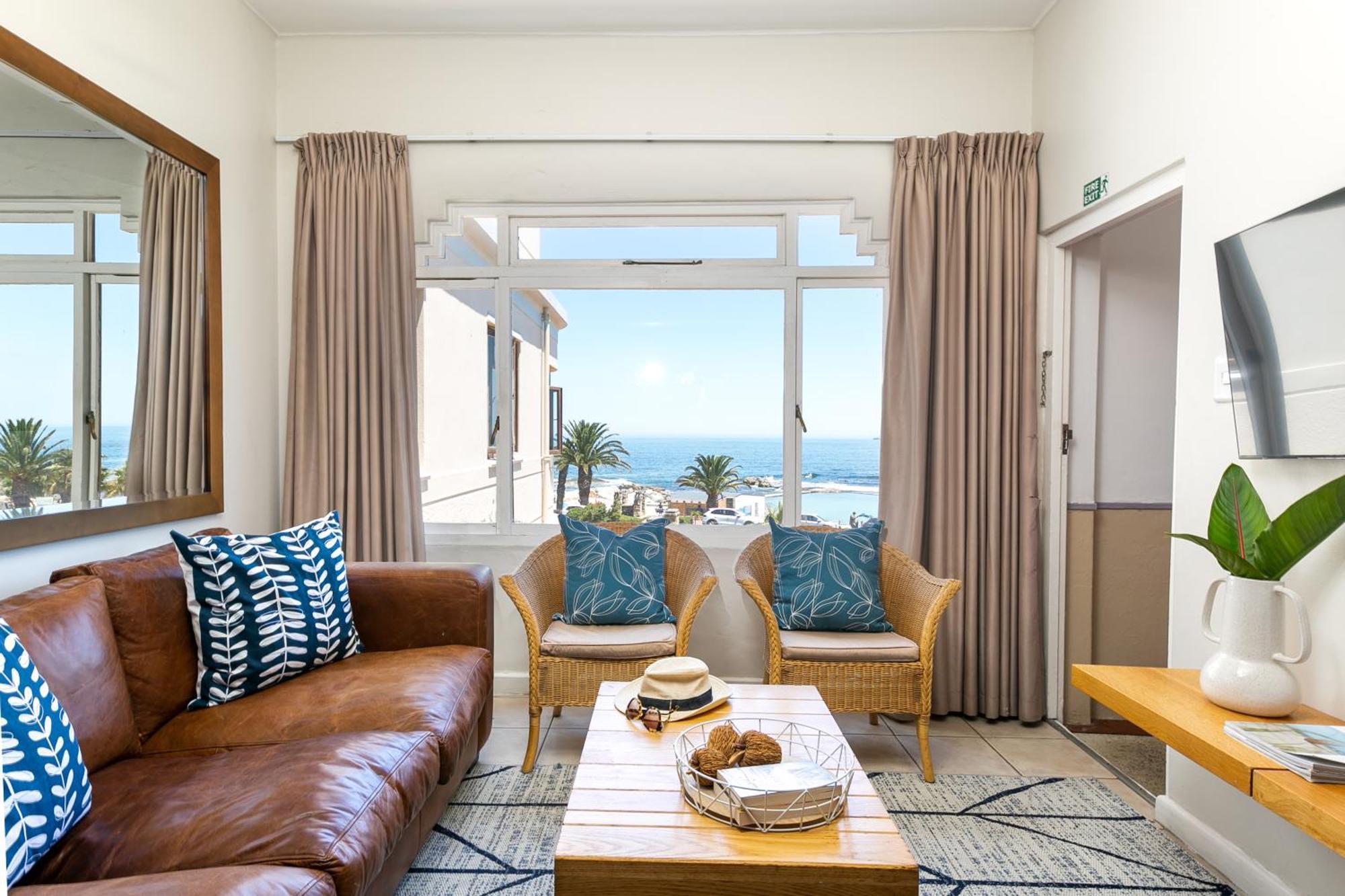 Camps Bay Village 3* Cape Town