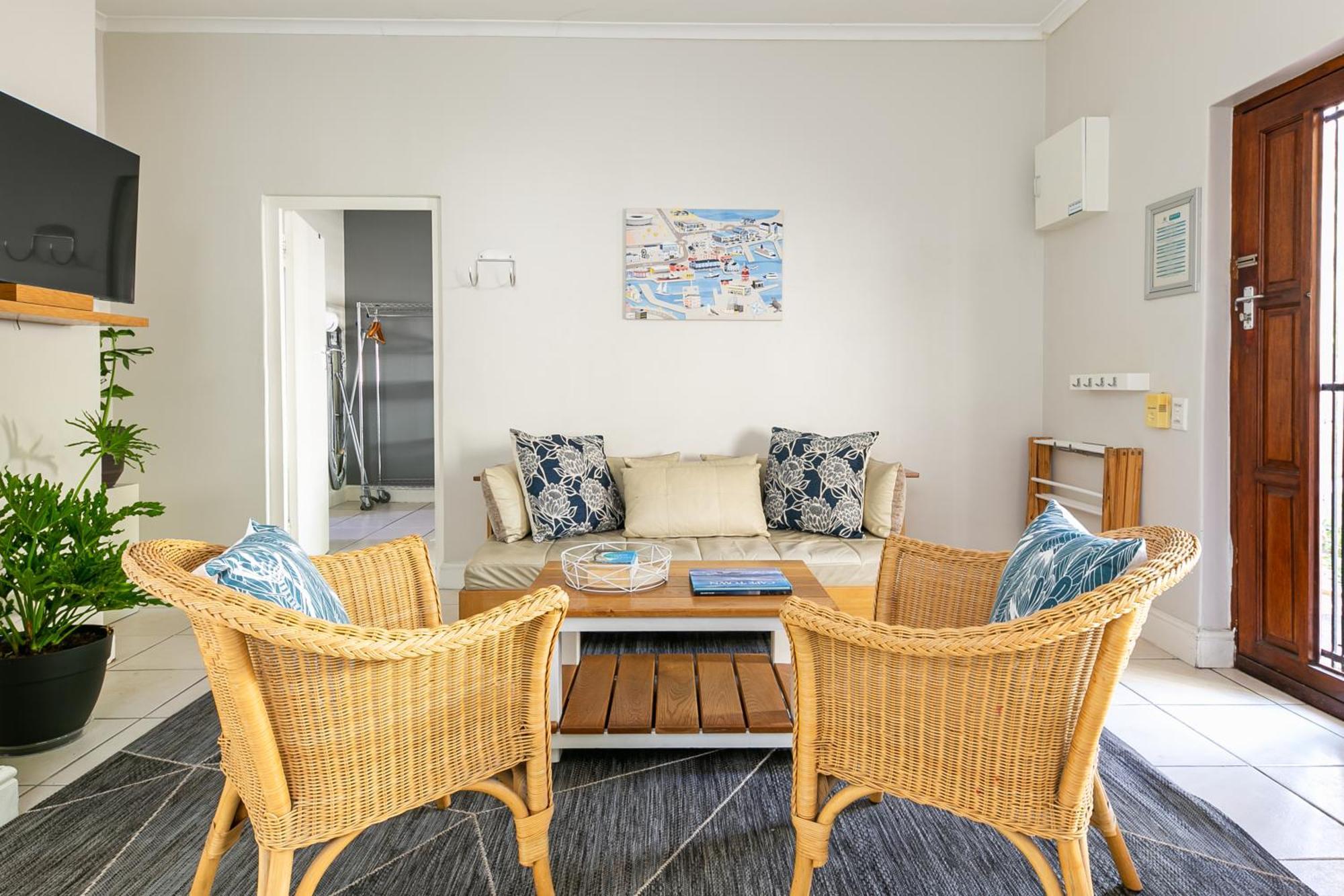 Camps Bay Village 3*