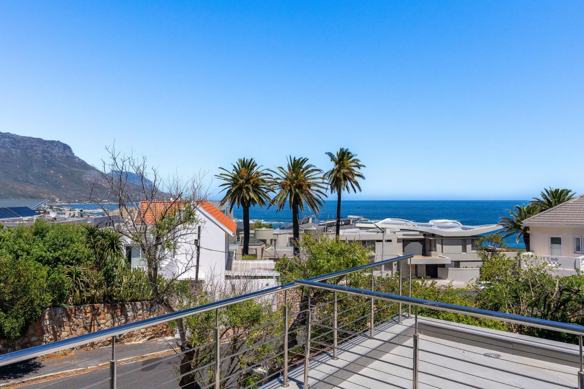 Camps Bay Retreat Hotel 4*