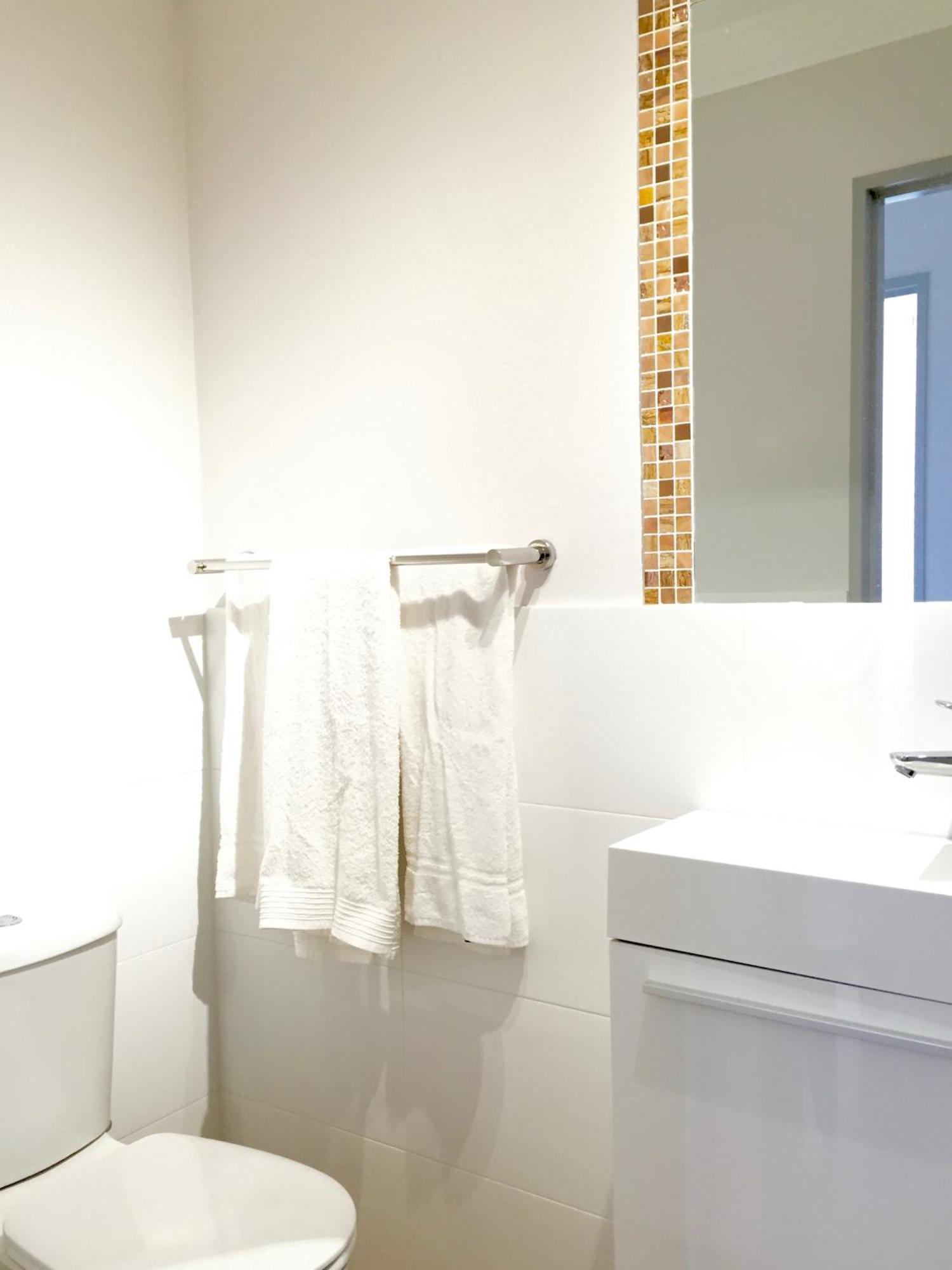 Urban Oasis At Perspectives Apartment
