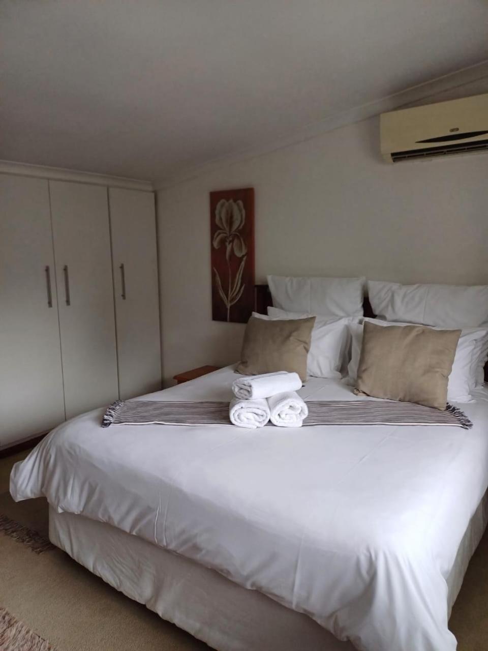Apartment Sunny Get Away For A Family Of 4 *