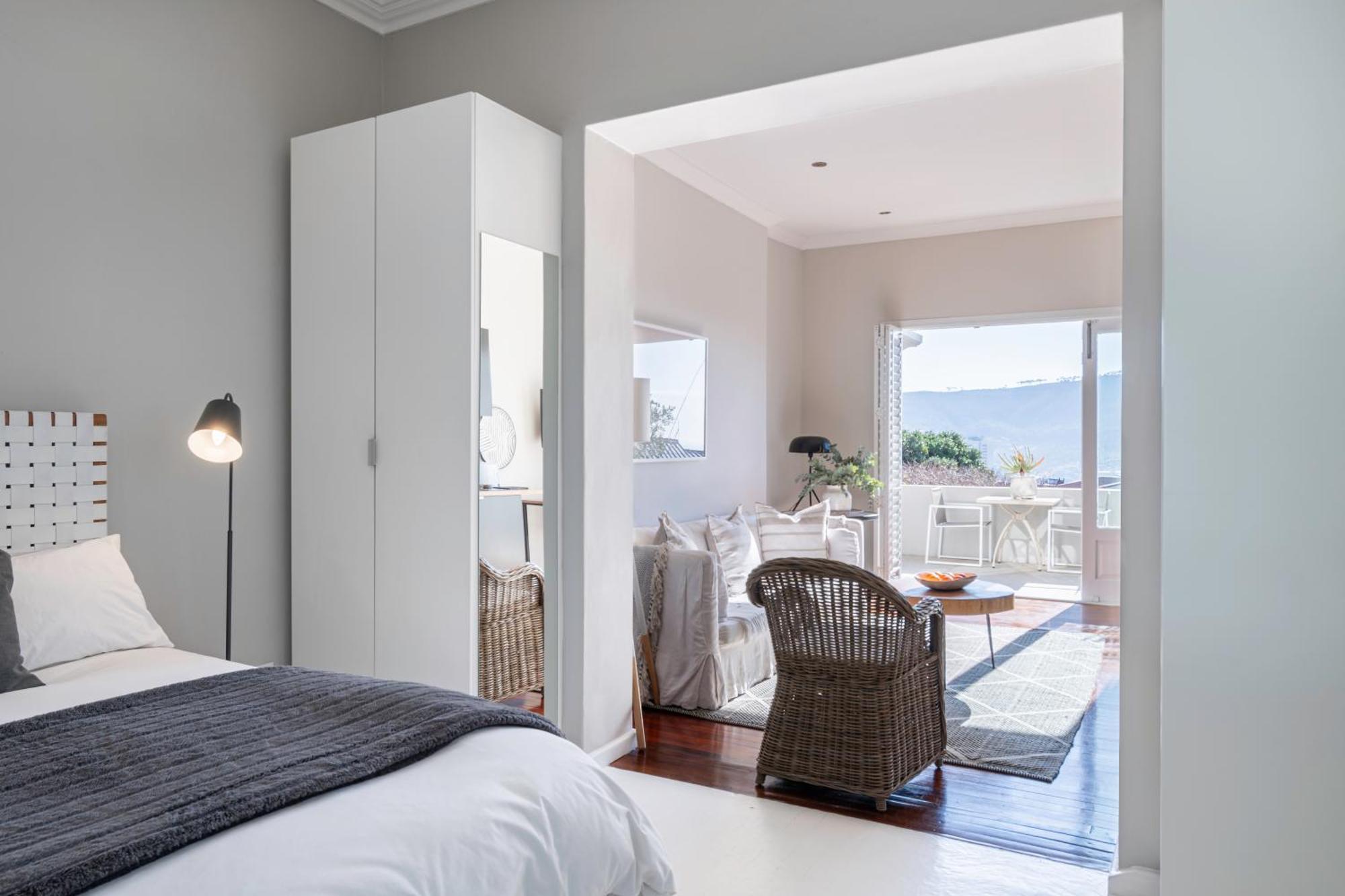 Stunning With Breathtaking Views Apartment Cape Town