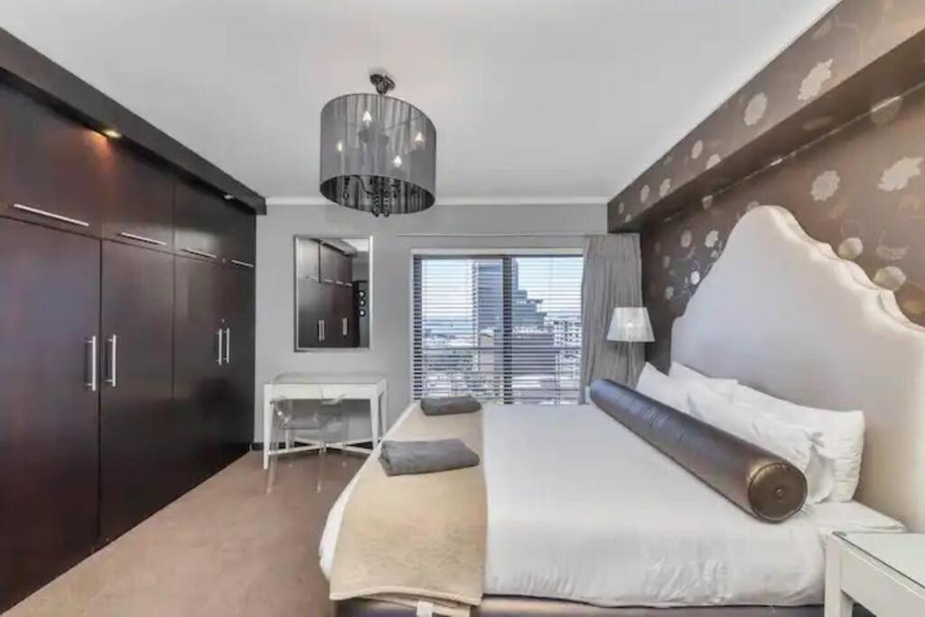 Apartment The Icon Capetown *