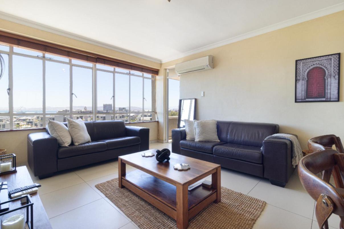 Devonshire 2 Bed Point Apartment *