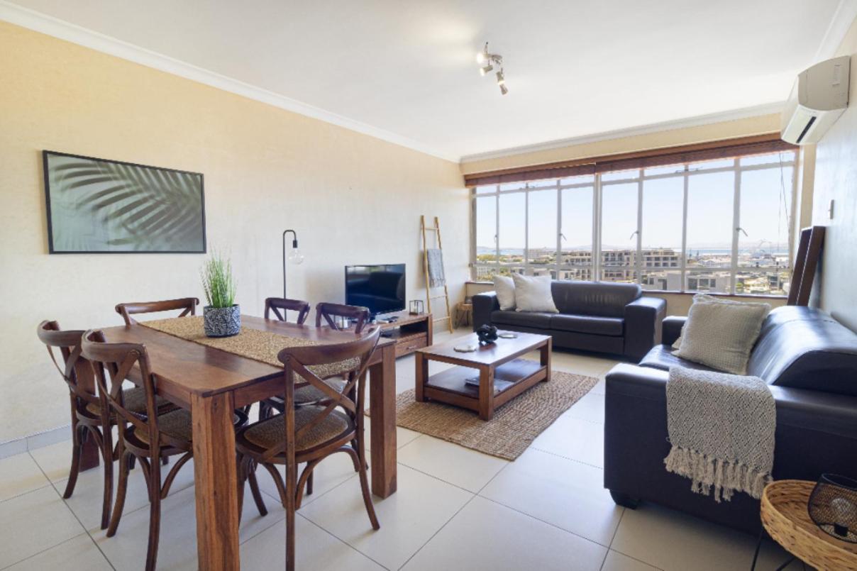 Devonshire 2 Bed Point * Cape Town