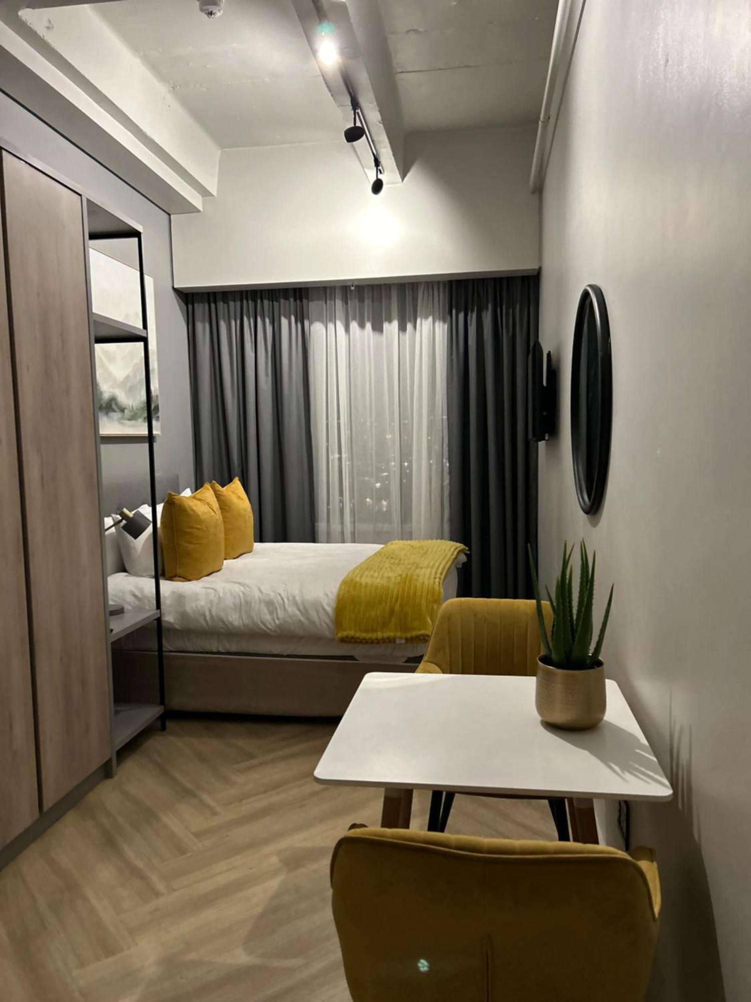 1727 At One Thibault Apartment *