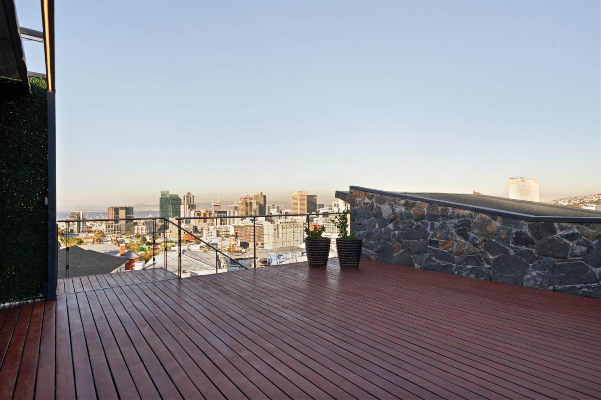 The Lookout - Panoramic 4 Bedroom House With Free Wifi And Pool Cape Town