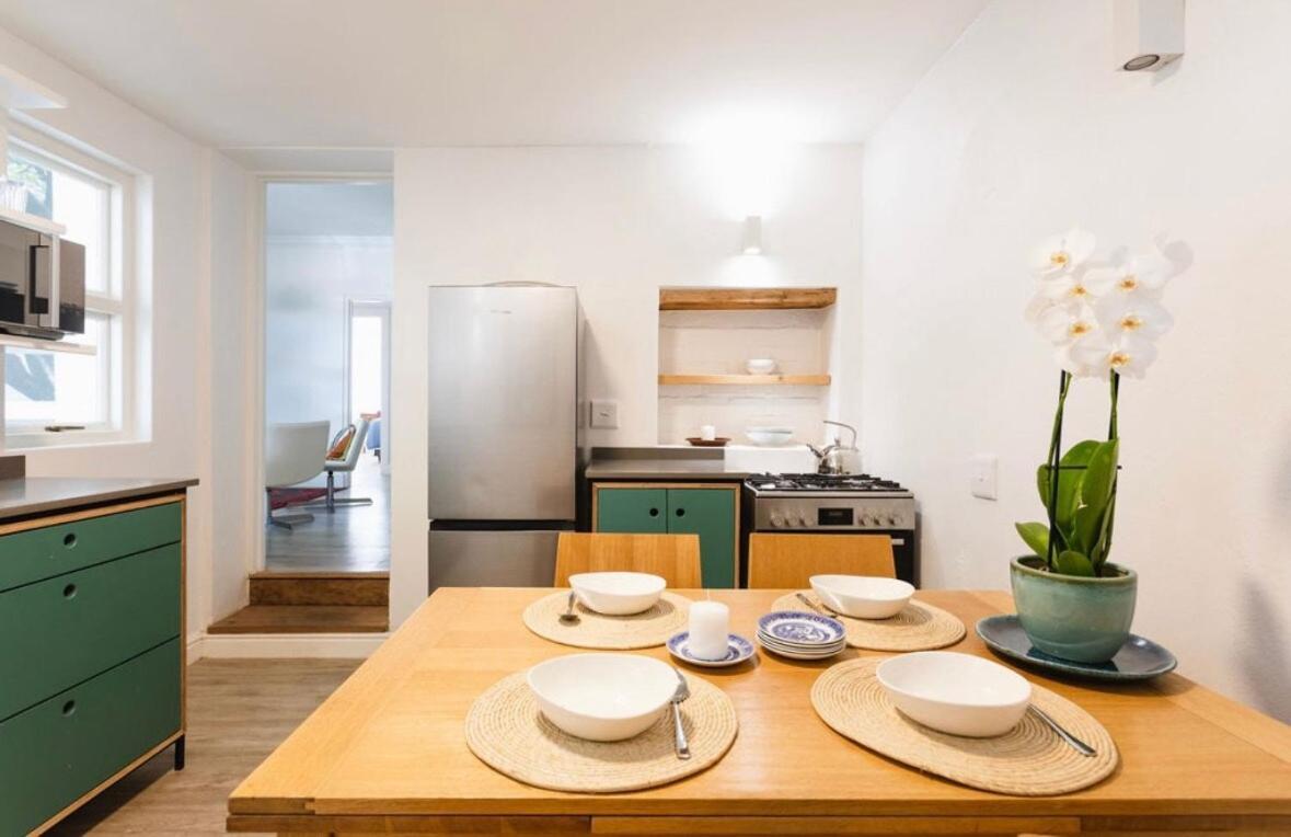 Apartment Roeland Terrace 2b Cape Town