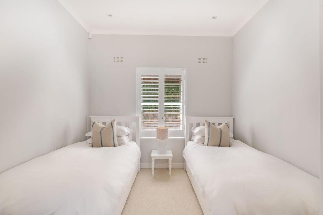 Sublime Five Bed In Glorious Setting Holiday home Cape Town