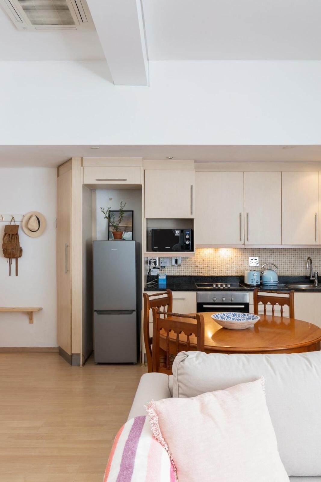 Apartment Spacious & Light, Centre Free Parking Ac Cape Town
