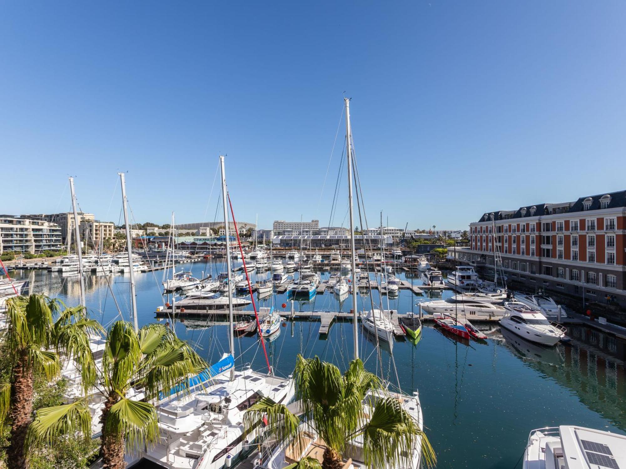 Mountain Marina Luxury Apartment Cape Town