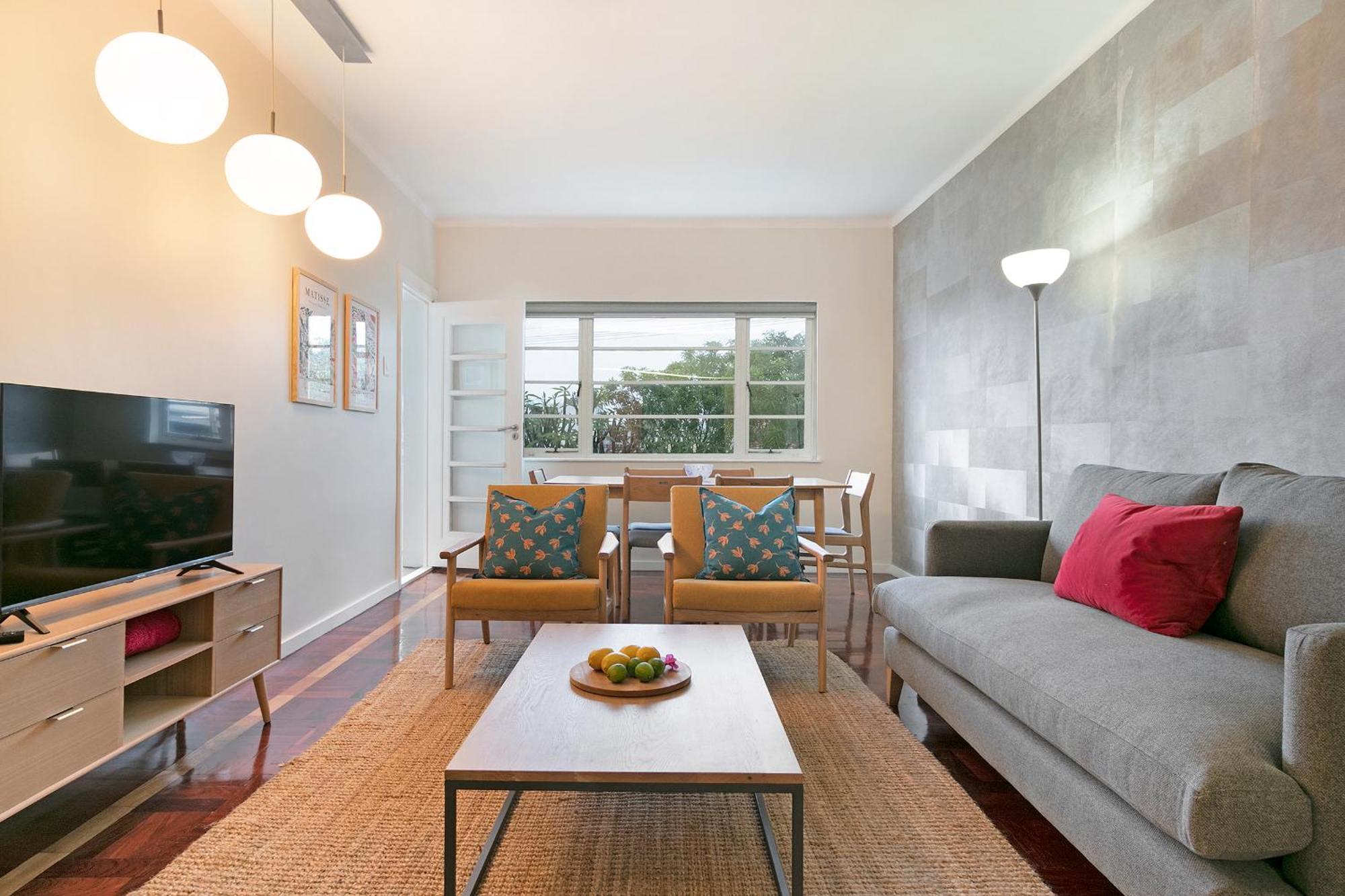 Chic 2br In Sea Point Apartment Cape Town