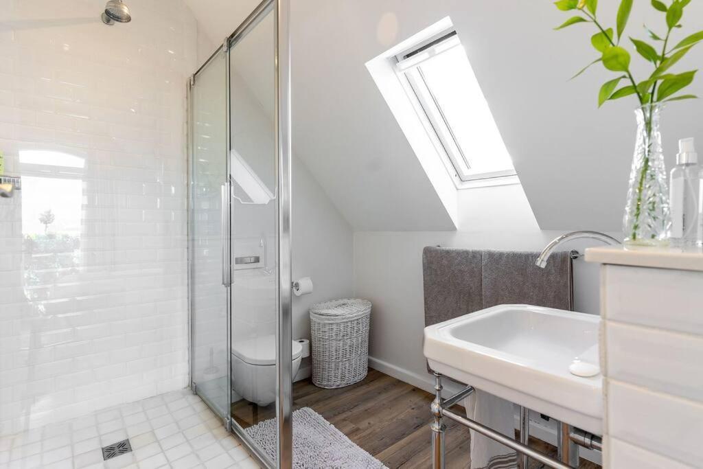 Elite Oasis With Private Padel Court Villa *