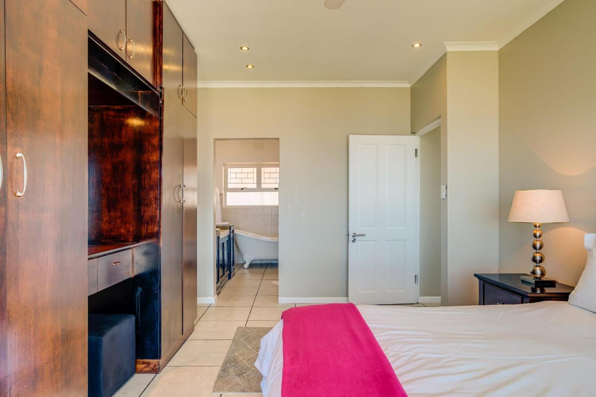 Nox Rentals - 270 Degrees Apartment Cape Town