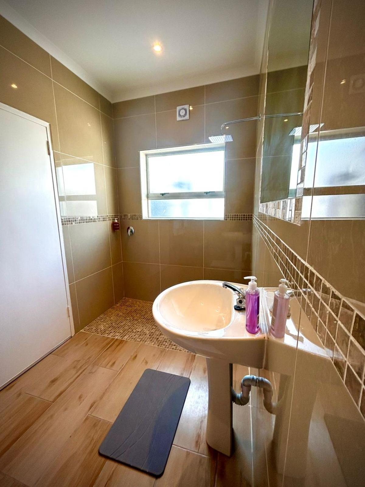 Guest house Rosa Luxury With Pool Cape Town
