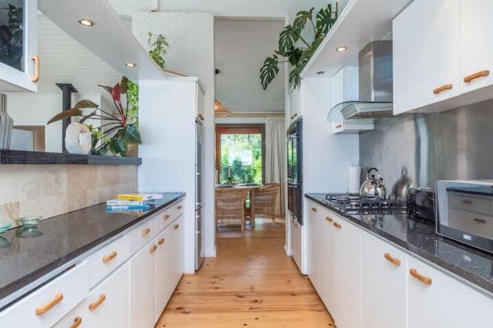 Apartamento Mountain Oasis With Pool, Hot Tub, No Loadshedding Cidade Do Cabo