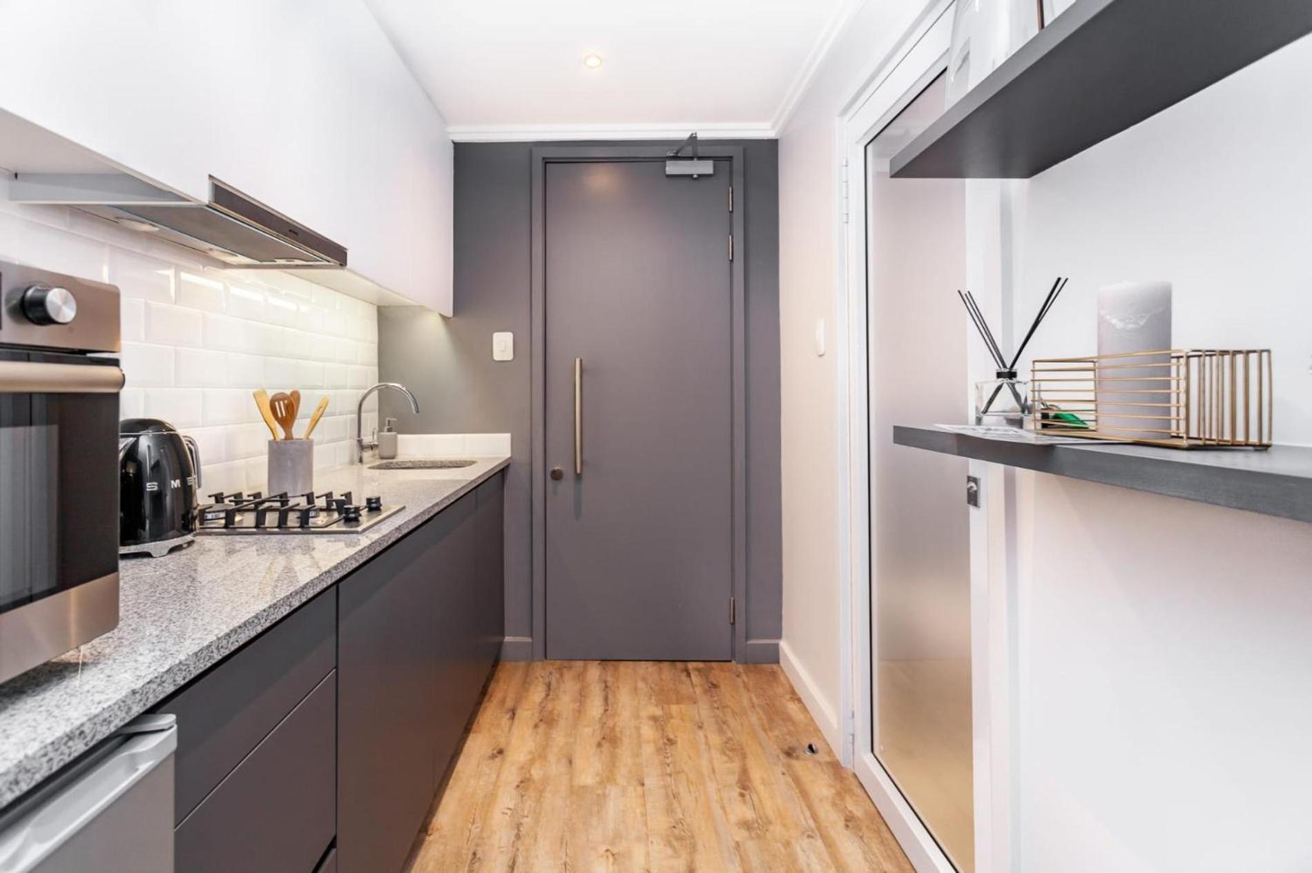 Apartment Peaceful Getaway In The Historic Area Cape Town