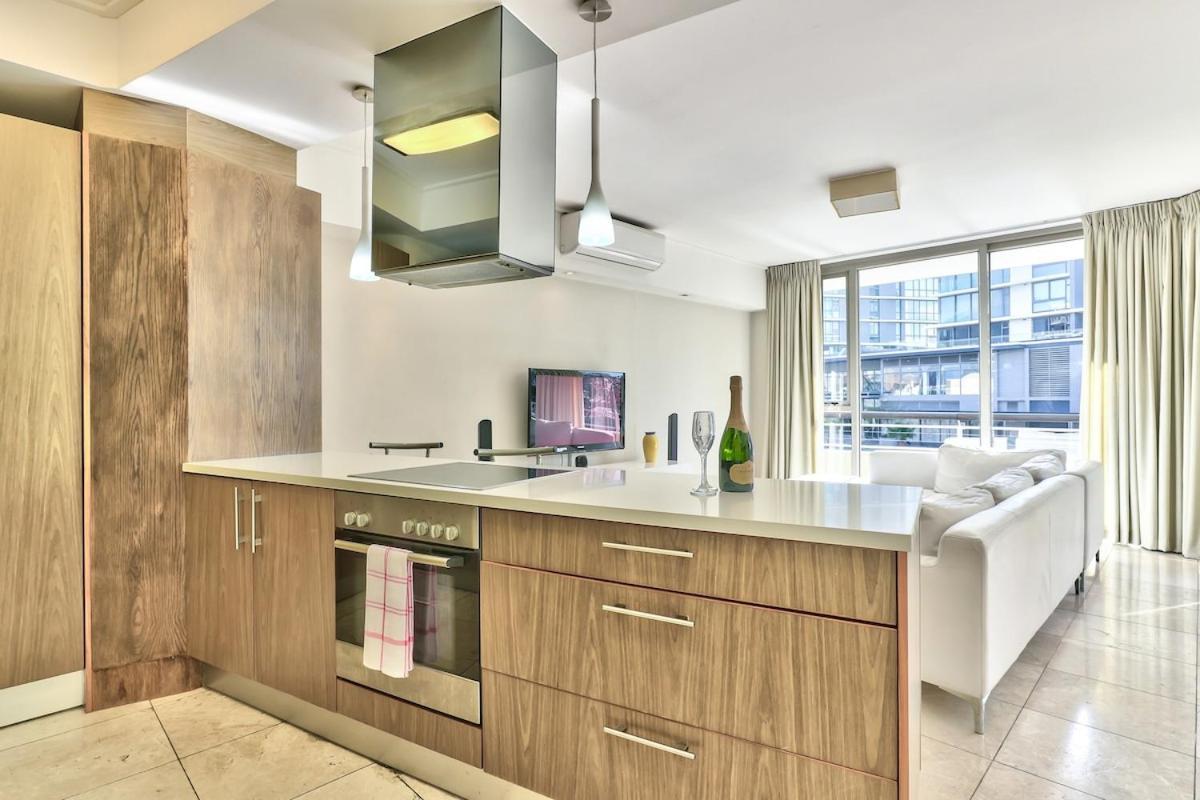Cozy Apartment, Wifi, Centrally Located Apartment