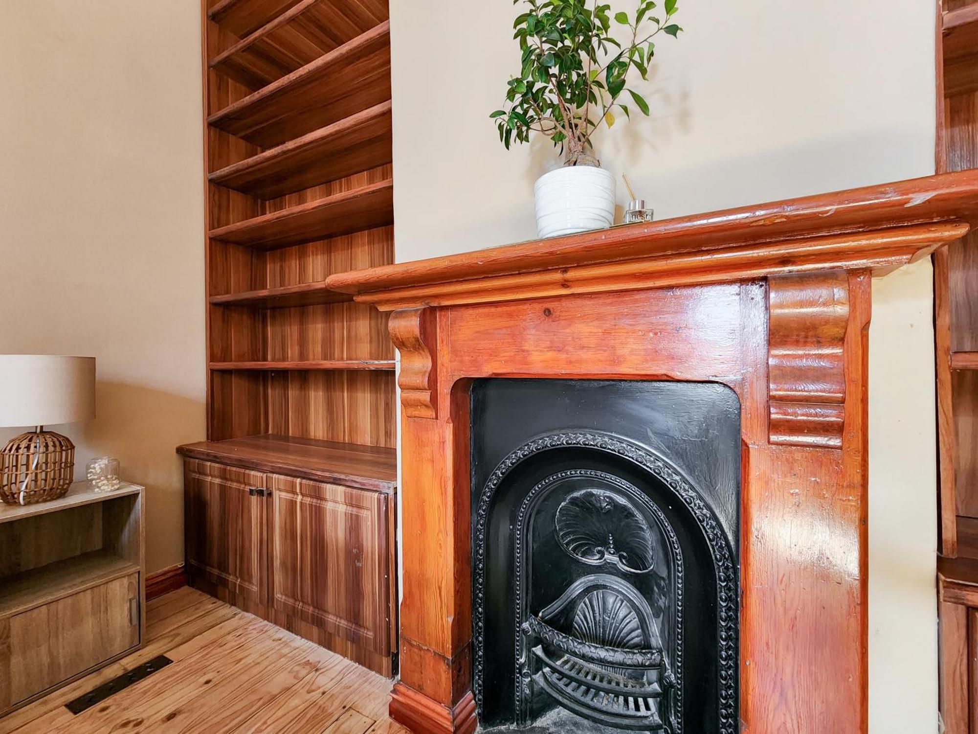 Holiday home Newly Renovated, Central, Spacious And Family Friendly Cape Town