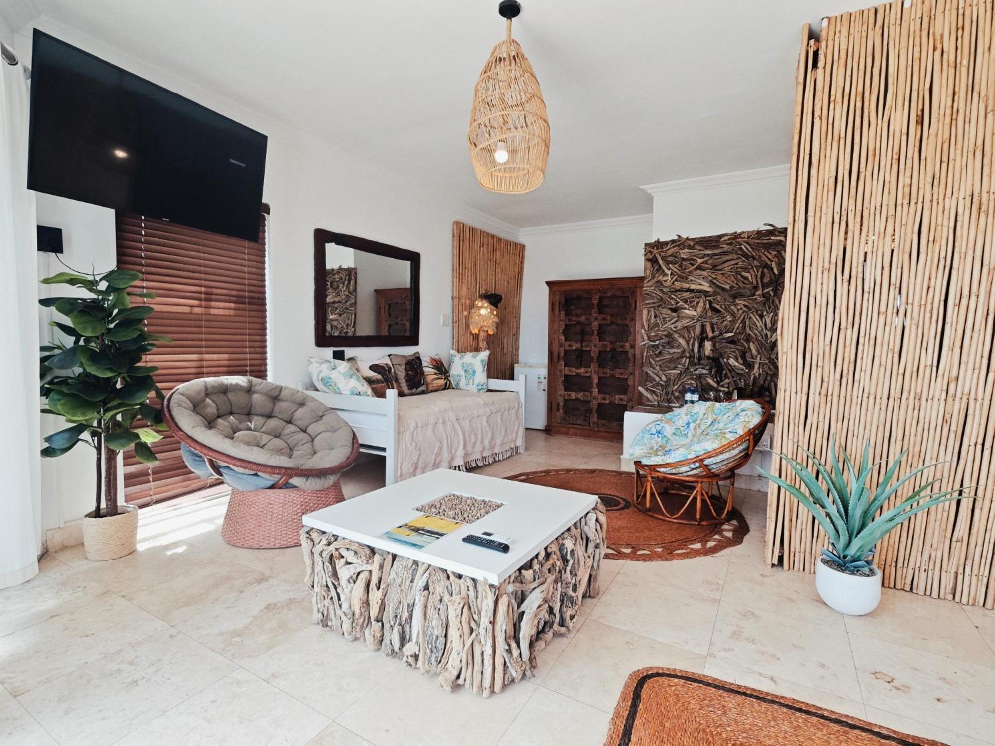 Beachwood Camps Bay Guest house Cape Town