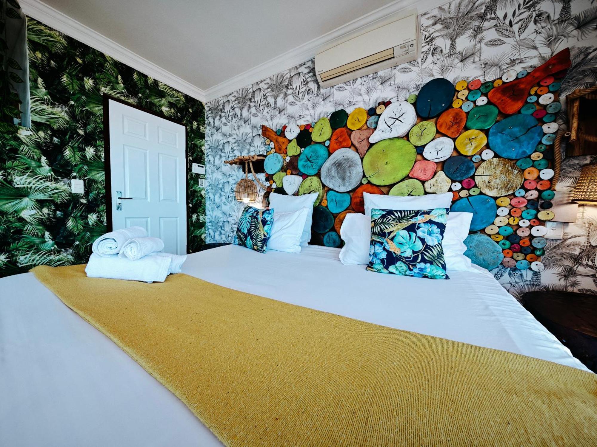 Beachwood Camps Bay Guest house *
