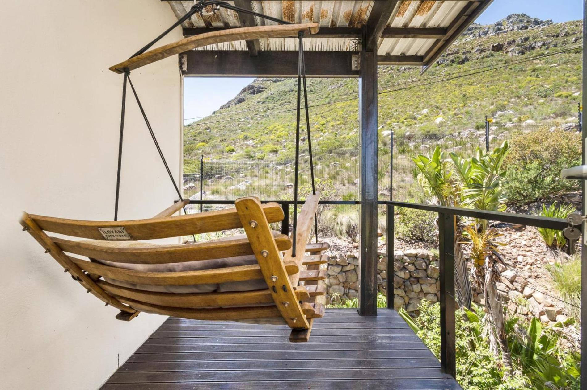Hout Bay Coastal With Mountain Views Cape Town