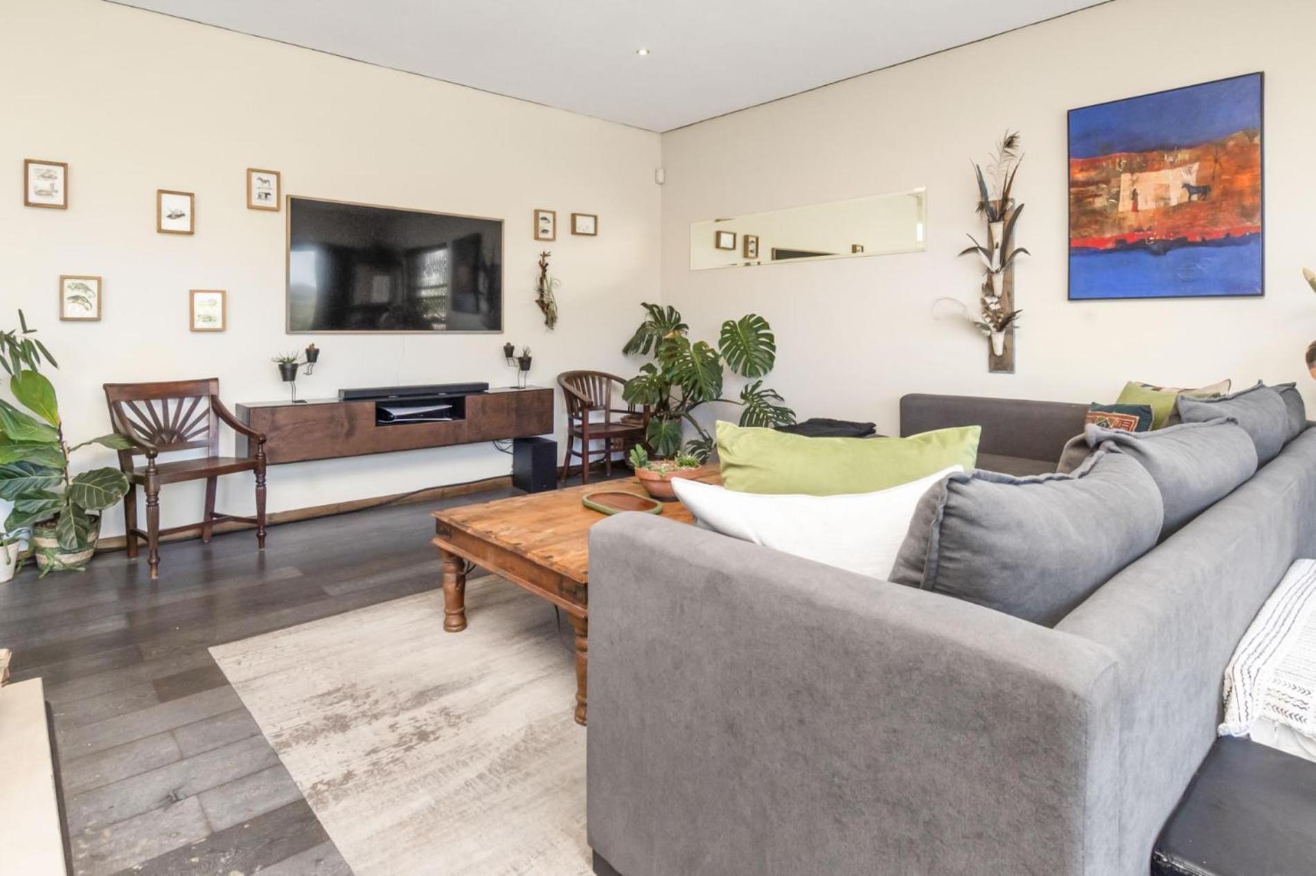 Hout Bay Coastal With Mountain Views * Cape Town