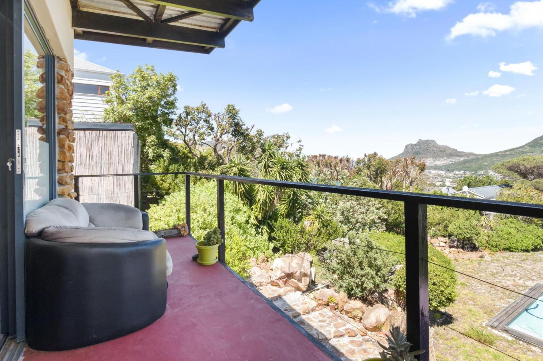 Hout Bay Coastal With Mountain Views Villa *
