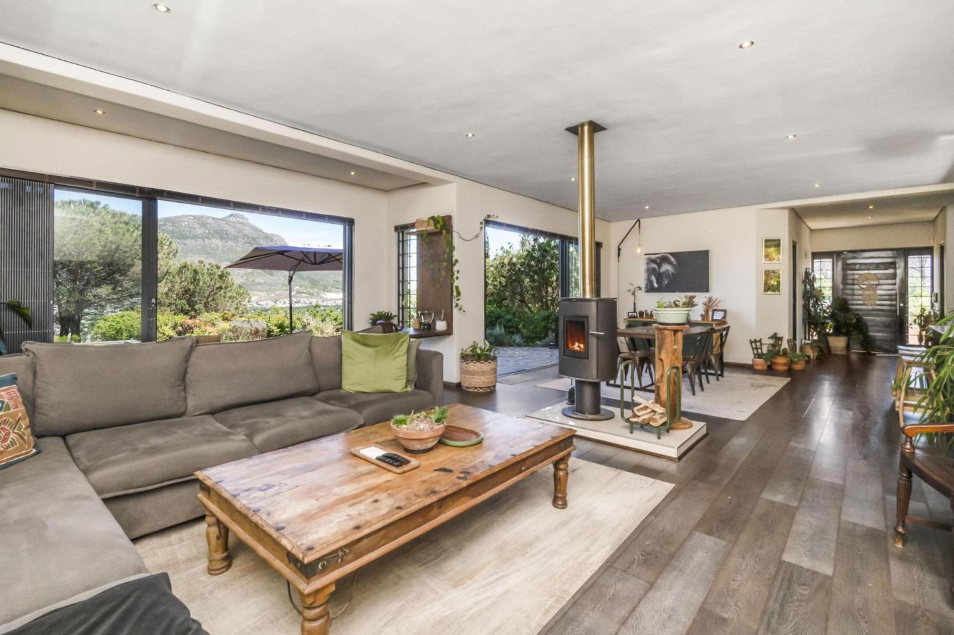 Hout Bay Coastal With Mountain Views Villa *