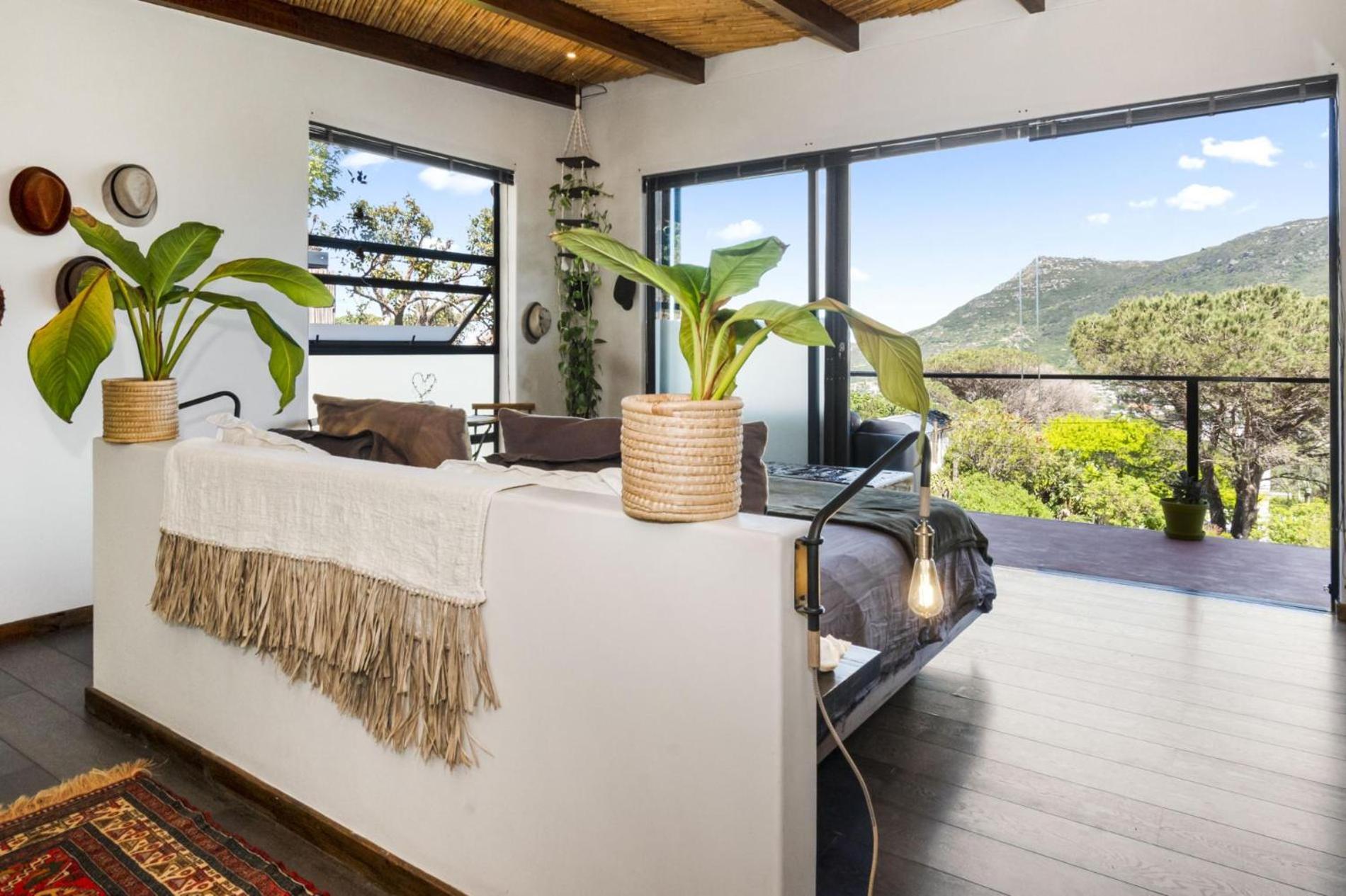 Villa Hout Bay Coastal With Mountain Views *