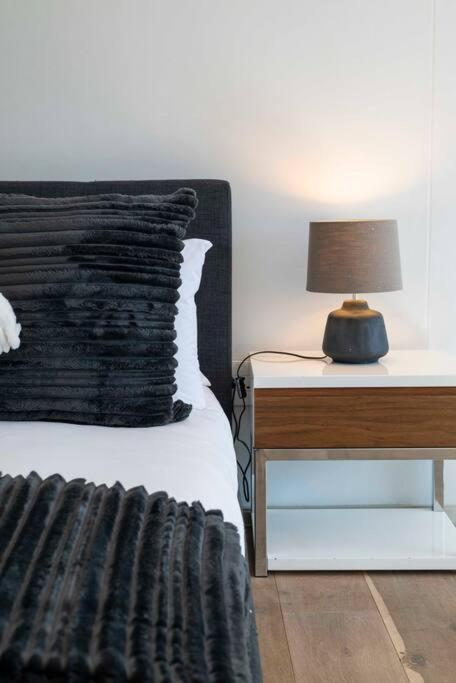 Apartment Luxury Loft Living - Elegant 1-bed