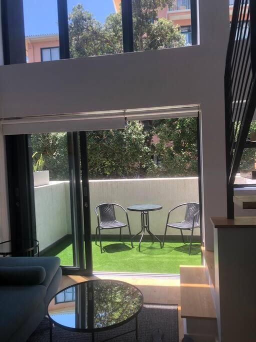 Apartment Seapoint - Pool - Gym - Balcony *