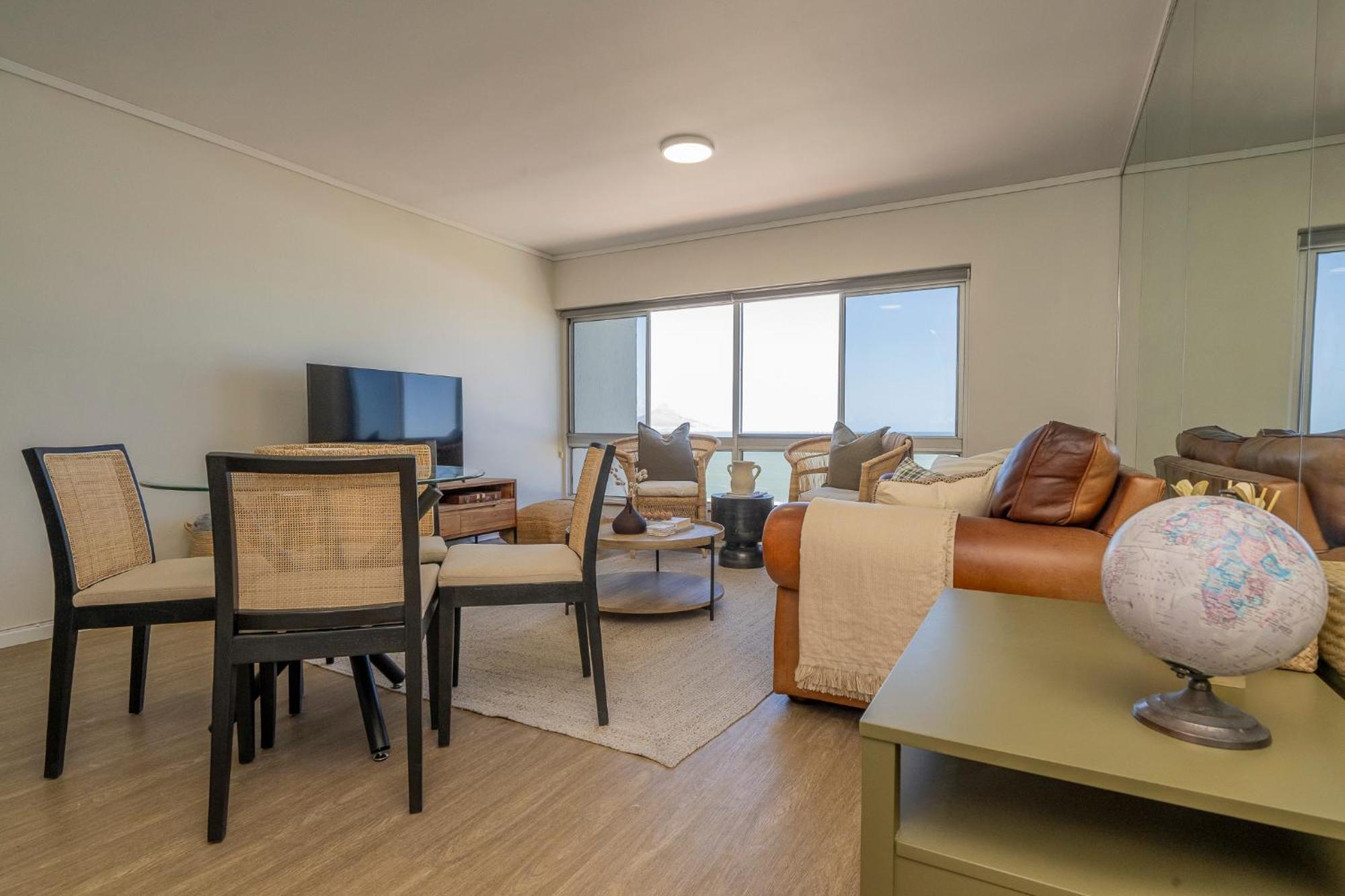 2 Bedroom - Blouberg Beachfront Cape Town