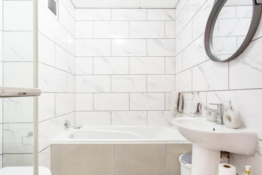 The Cozy Retreat, 2-bedroom In Parklands, Apartamento Cidade Do Cabo