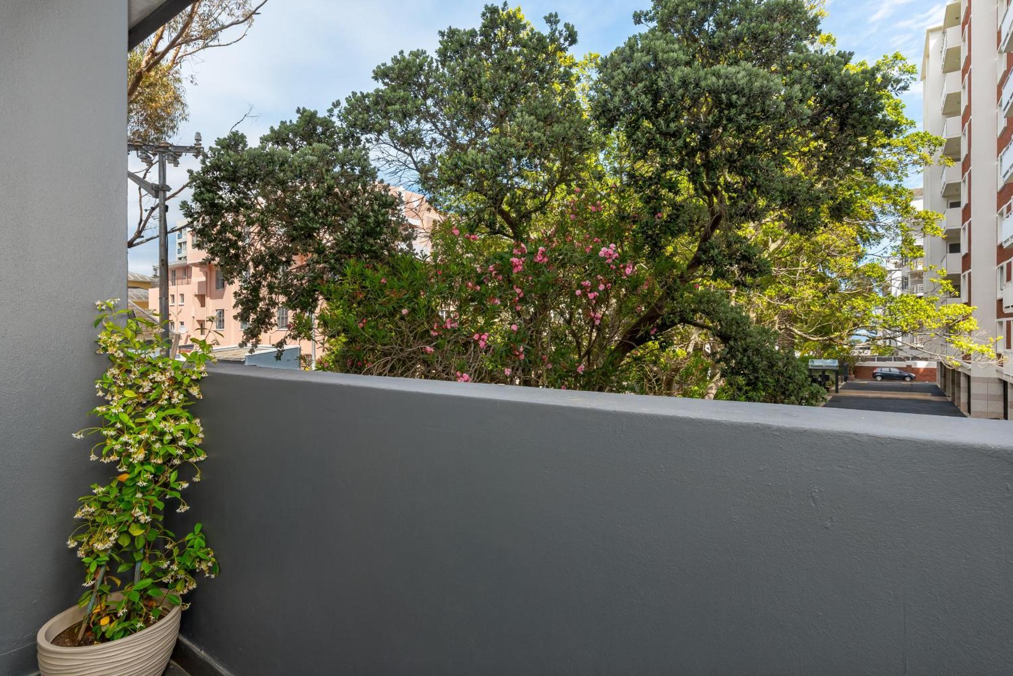 Apartment One26 On M Cape Town
