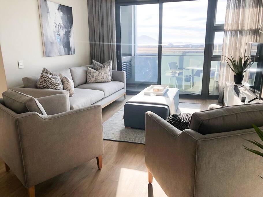 Apartment Axis-luxury Two Bedroom With Ocean And Mountain Views - 3 Cape Town