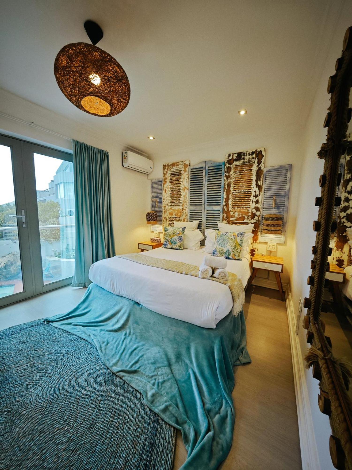 Beachwood Camps Bay Guest house Cape Town