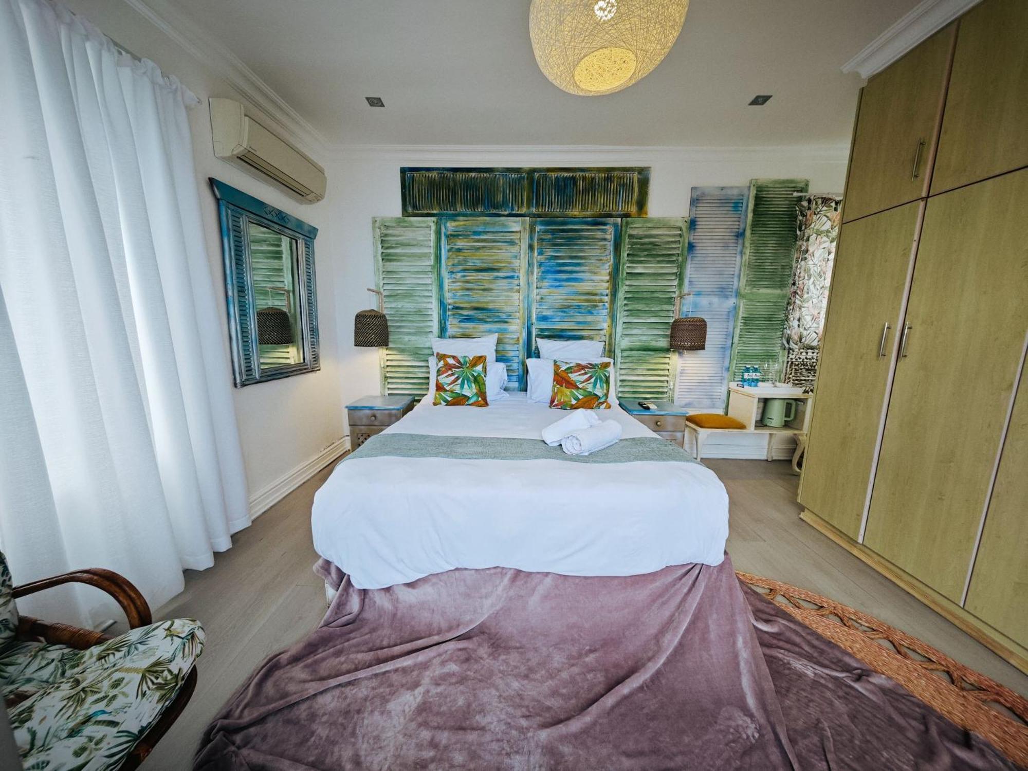 Beachwood Camps Bay Guest house