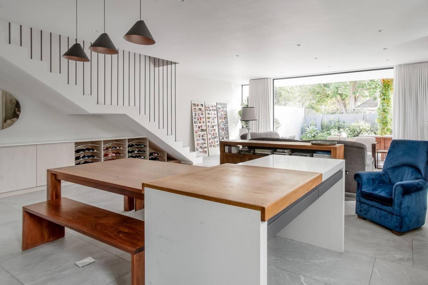 Beginnings - New Townhouse In Welcoming Heart Of Newlands *