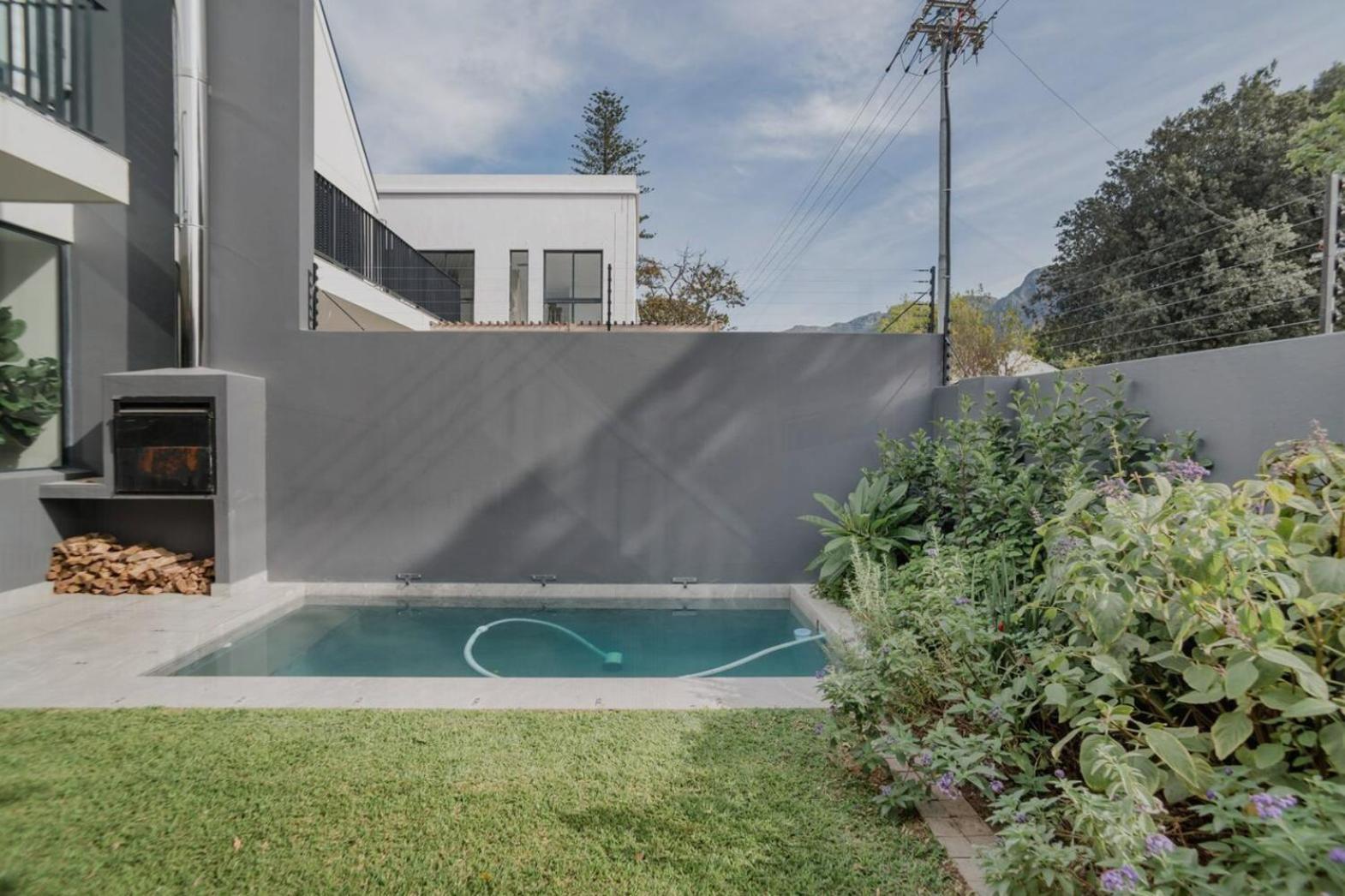 Casa de férias Beginnings - New Townhouse In Welcoming Heart Of Newlands *