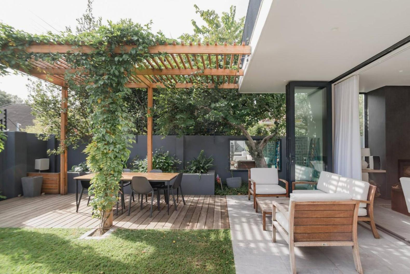 Beginnings - New Townhouse In Welcoming Heart Of Newlands