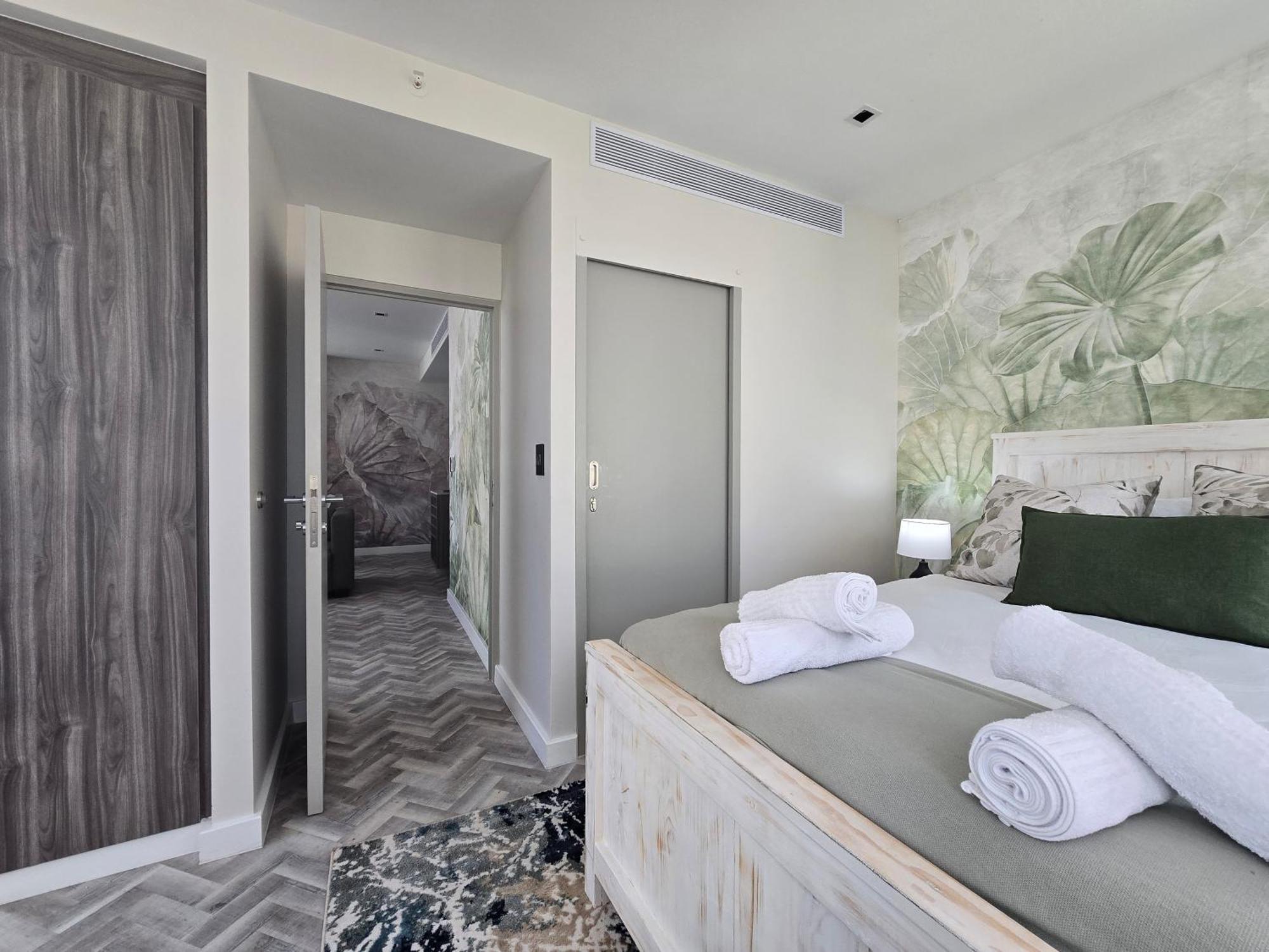 Lux - Near Cticc And V&a Apartment
