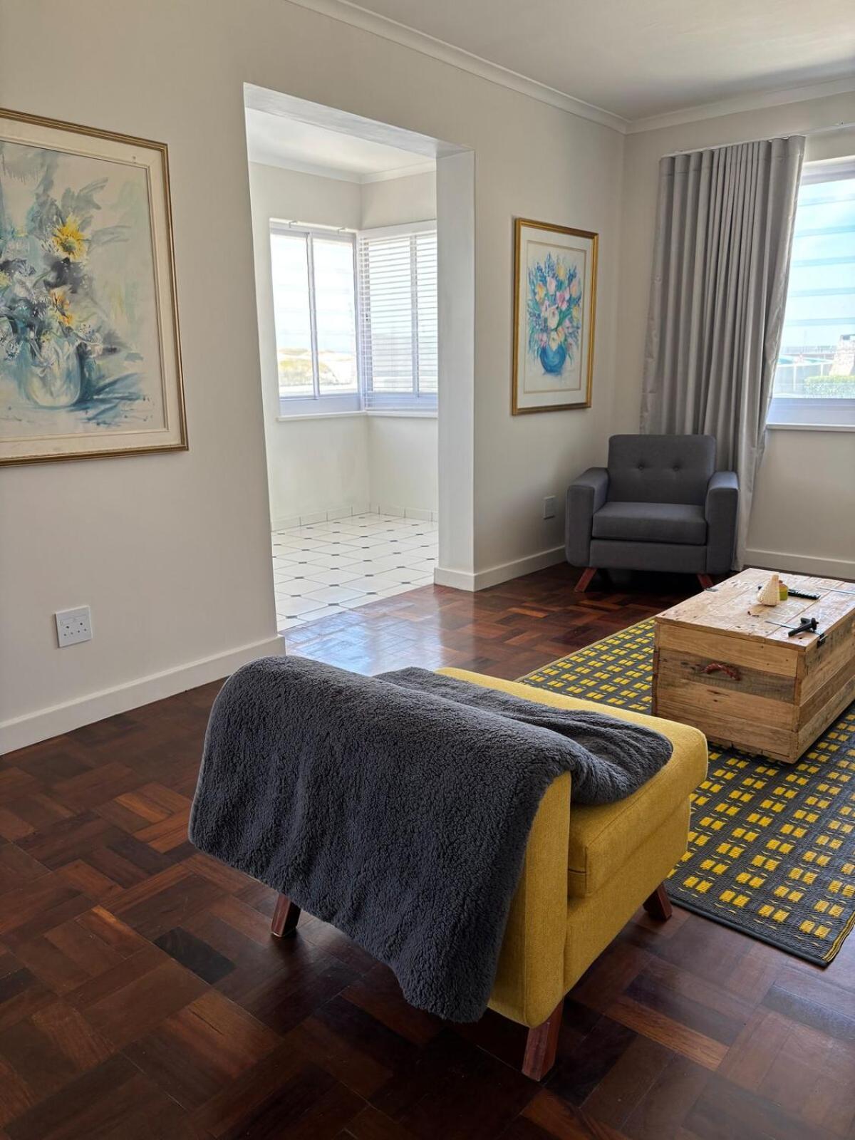 Roed Apartment *
